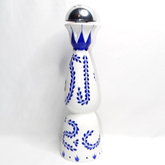 Casa Azul Tequilla Bottle Decanter (empty) Use as Oil Dispenser Tik Tok Trend - Picture 5 of 7